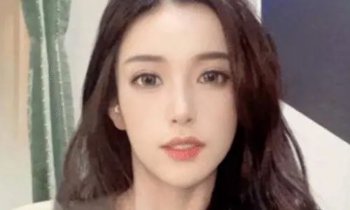 抖音迅猛龙特蕾莎哪家公司的(抖音网红迅猛龙特蕾莎几岁)