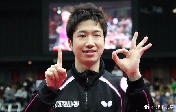 马龙跟水谷隼比赛比心(在另外一场比赛中水谷隼遇到马龙)