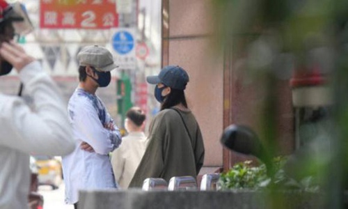 陈柏霖和谁拍亲密戏(陈柏霖陈庭萱上热搜了是怎么回事)