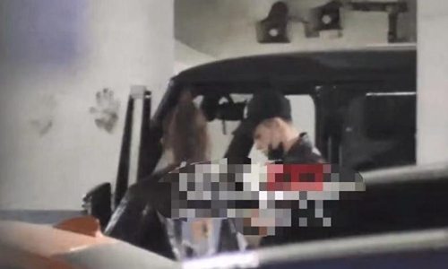 王鹤棣与神秘女子互动(王鹤棣绯闻女星)