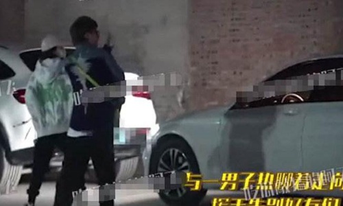 和张碧晨相处(张碧晨微博辟谣)