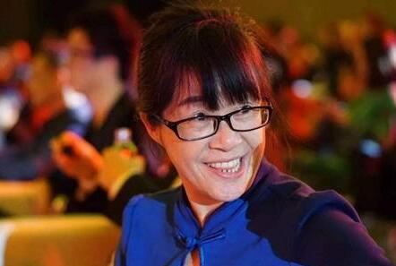 余秀华完整的十三首诗(余秀华最感人的13首诗怎么买)