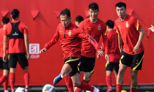 巩汉林怒批足球(巩汉林回应批评某足球队上热搜)