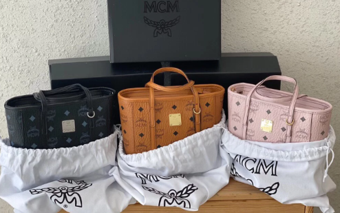 mcm菜篮子包都有什么颜色(mcm菜篮子买哪个颜色好看)