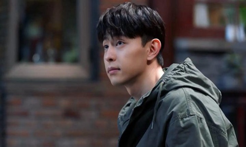 邓伦把杨紫粉丝告了(邓伦粉丝撕过多少家)