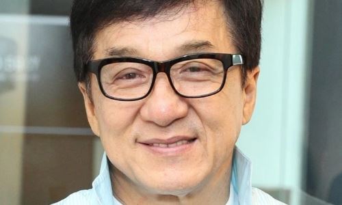 空姐和成龙视频(成龙与现在的哥还有联系吗)