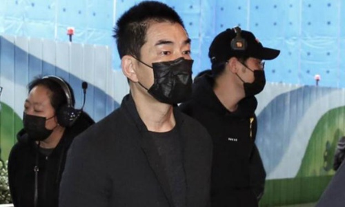 坠谷摄影师黄柏雄葬礼现场曝光杨幂景M .郭齐吊唁