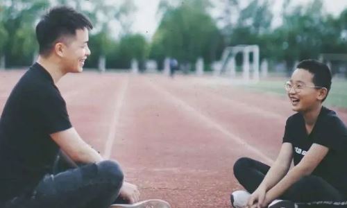 钟美美原名(钟美美真实姓名)