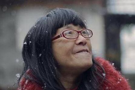 余秀华完整的十三首诗(余秀华最感人的13首诗怎么买)