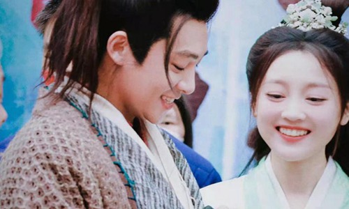 电影命运的幽灵打开了演员伍嘉成何华对我的爱情故事的解释。