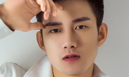 天佑阿哲共同喊831战歌在哪能找到(在yy上阿哲和天佑谁厉害)