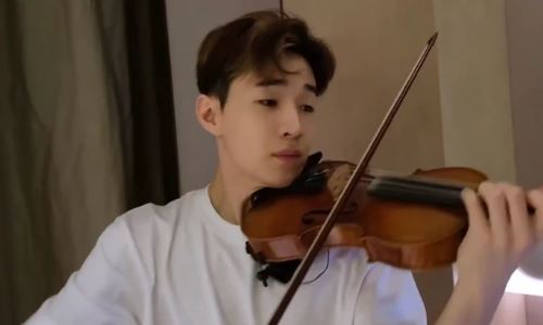 刘宪华在哪国发展(这样唱好美刘宪华与谁互动)