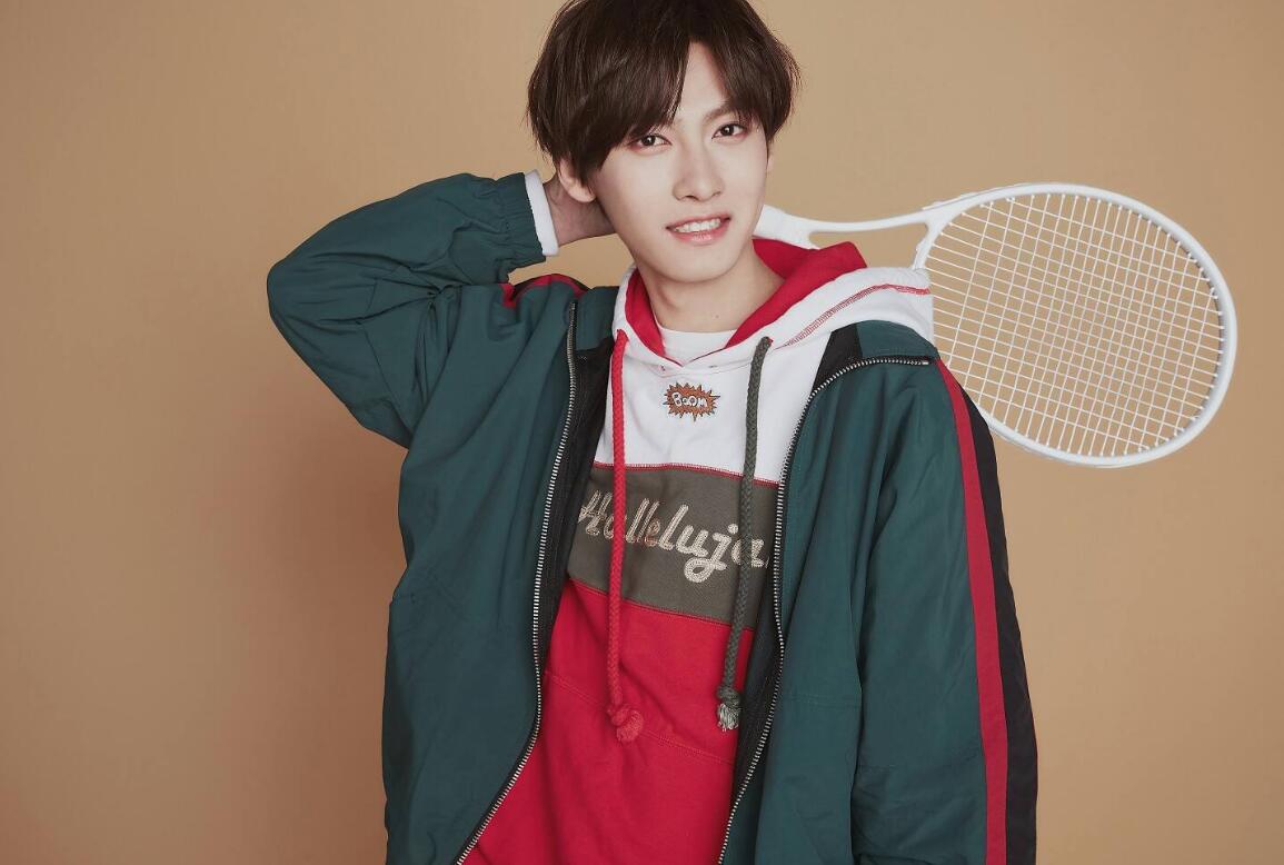 胡文煊择偶标准(胡文煊腹肌露脐)