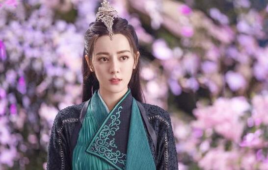 纪云禾什么时候变成九尾狐的(纪云禾是九尾狐她自己知道吗)