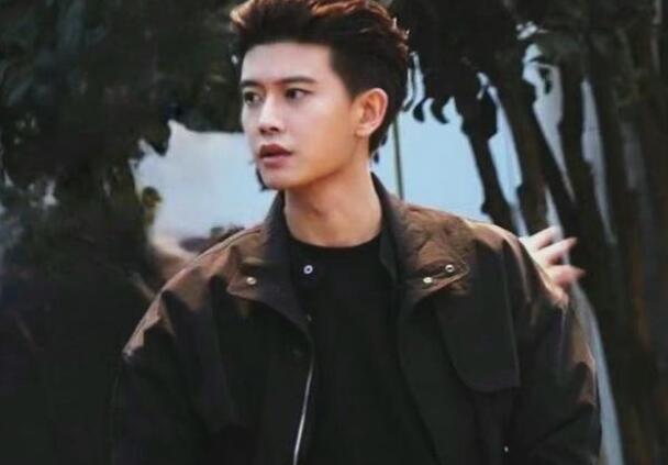 暮色心约任嘉伦一人分演几个角色(任嘉伦angelababy暮色心约路透)