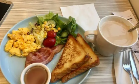 早餐吃什么最营养最健康减肥瘦身(早餐吃什么最营养最健康快速)