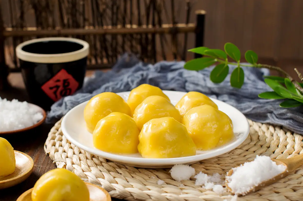 粘豆包蒸好了发红还能吃吗(粘豆包蒸出来发红)