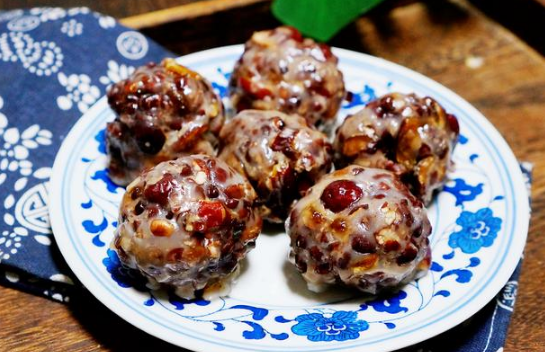 东北粘豆包是蒸熟冻的还是生的(粘豆包是东北的还是山东的)