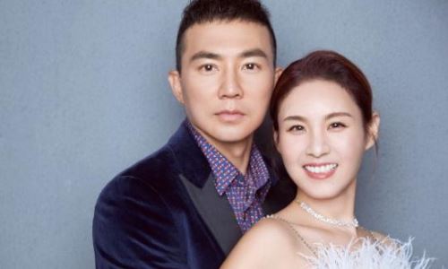 王婉霏与周杰伦(王婉霏车展采访)