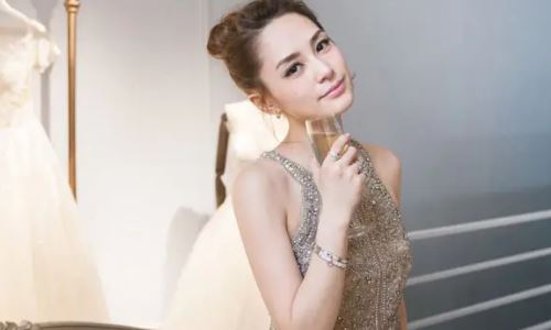 阿娇被夸好看(阿娇现在的婚姻好吗)