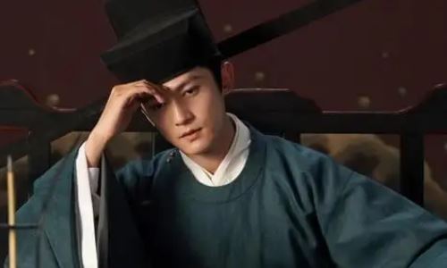 陈奕龙怎么不拍戏了(陈奕龙双人照)