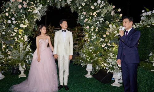 王彦霖宣布与艾佳妮结婚(王彦霖分享与艾佳妮幸福日常)