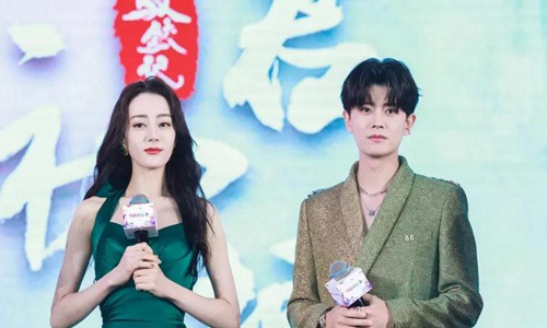 任嘉伦和迪丽热巴是什么关系(迪丽热巴跟任嘉伦般配吗)