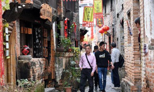 国庆假期出行 多地公布防疫政策?(最近跨省出行防疫有什么要求和规定)