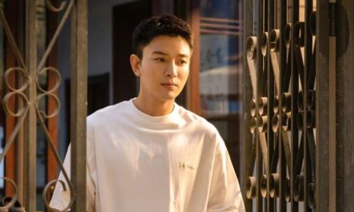 贾乃亮深夜发文上热搜(贾乃亮资产大概多少亿)