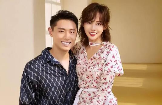 张嘉倪为啥推秦岚(张嘉倪跳舞吻戏)