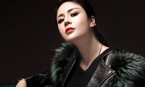 花姐狂浪什么时候加入抖音的(花姐在吉林卫视2021春晚唱的狂浪)