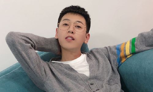 白浩现在在哪里直播(yy白浩最近怎么了)