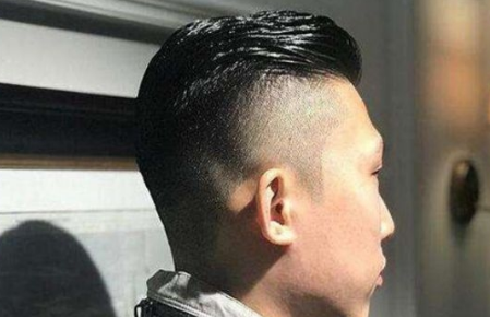 天天喷发胶会致癌吗(天天喷发胶会脱发吗)