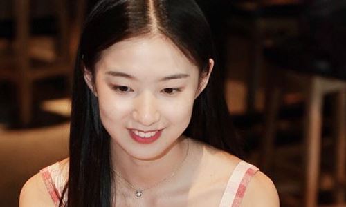 抖音胡阿小小最新写真照片(胡阿小小和谁拍过抖音)