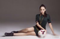 古力娜扎个人资料家庭背景及照片(古力娜扎手掌)