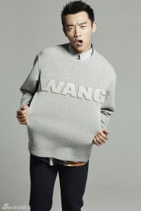 郑恺腹肌大全(郑恺演员个人资料简介)