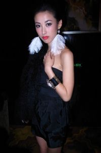 朱珠的身世(朱珠的显赫家世)