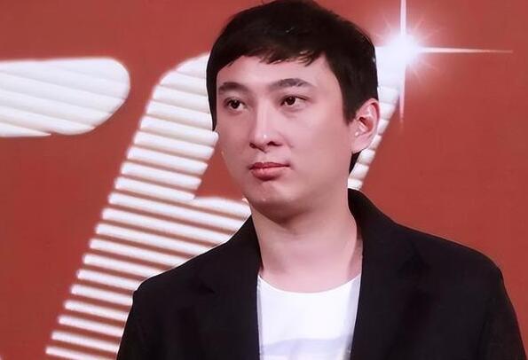 警方会抓王思聪吗(王思聪给哪个网红打赏)