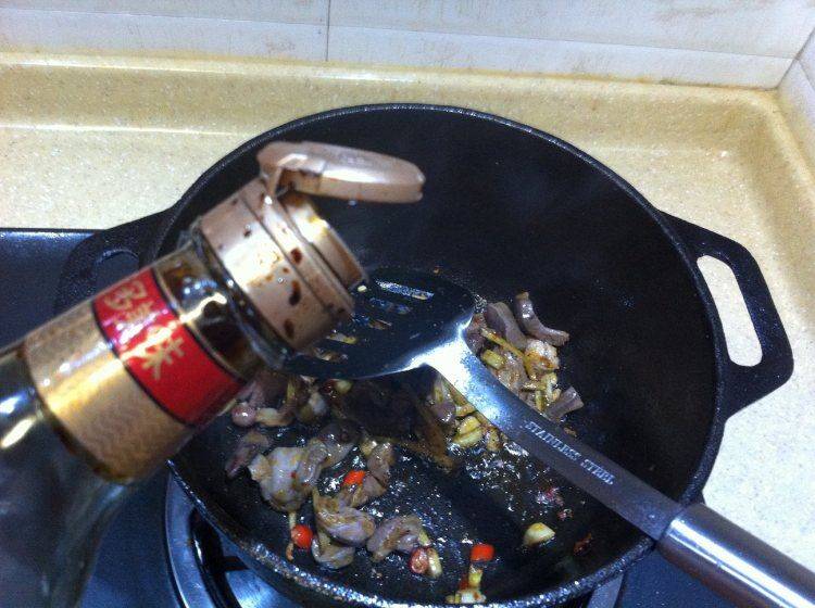 怎么炒鸡杂好吃(怎样炒鸡杂比较好)