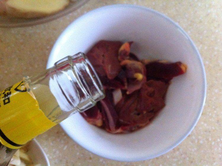 怎么炒鸡杂好吃(怎样炒鸡杂比较好)