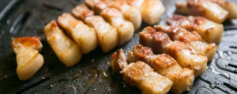 烤肉还可以搭配什么菜烤(家庭烤肉可以烤什么素菜)