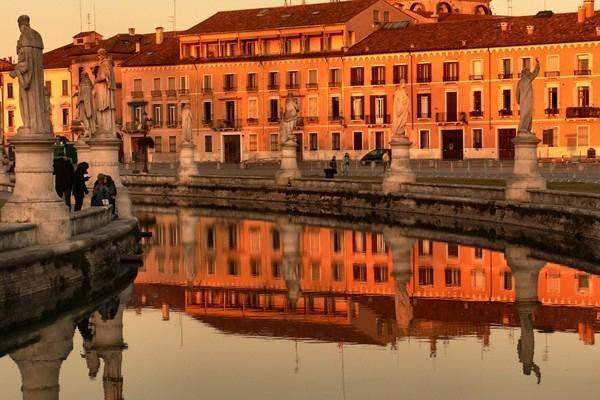 广东人讲普通话的爆笑笑话(广东话笑话大全爆笑简短)