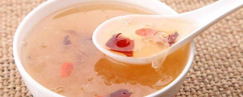 银耳莲子羹怎么做法(银耳莲子羹怎么做减肥)