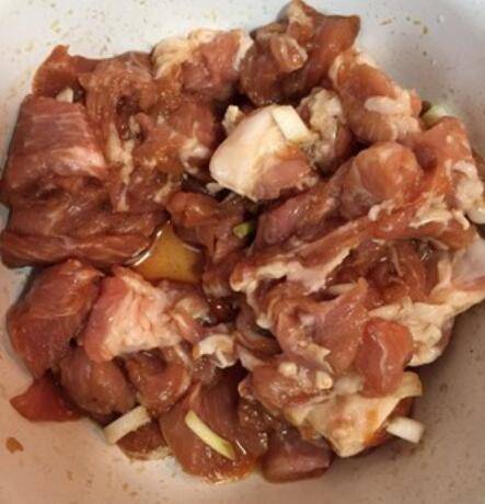 秋葵炒肉怎么炒才好吃(秋葵炒肉怎么煮)