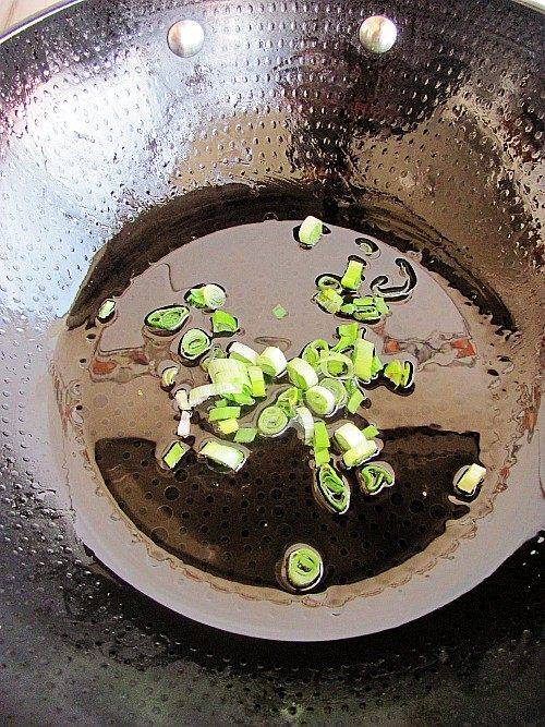 火腿肠炒玉米怎么做(炒玉米简单做法)