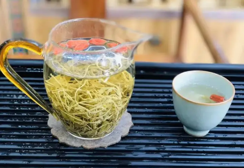 莓茶降血压吗(莓茶降糖)