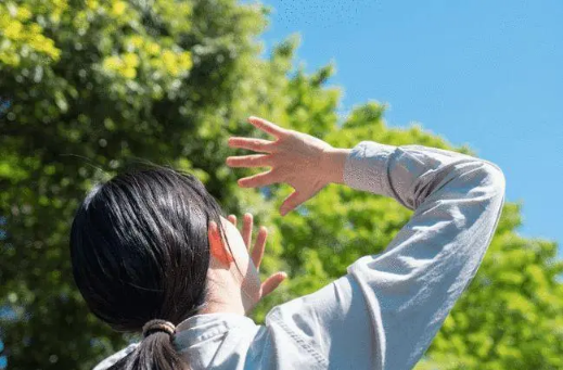 三伏天晒太阳真的对身体好吗(三伏天晒太阳的利弊)