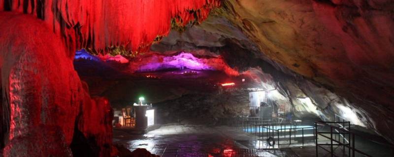 内洞的特点是什么(内洞有怎样的景象)