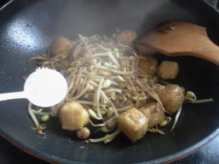 豆泡怎么炒简单好吃(豆泡怎么炒好吃)