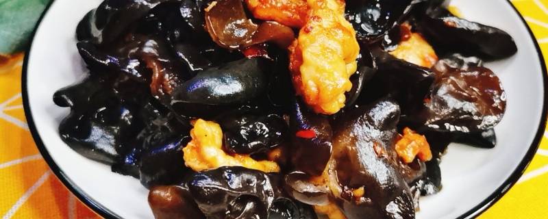 怎么炒木耳才不会爆(炒木耳的不爆的方法)